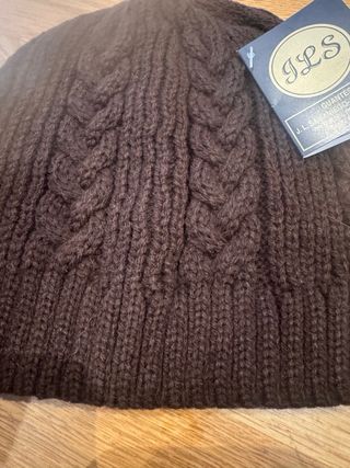 Gorro JLS marrón tejido