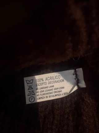 Gorro JLS marrón tejido