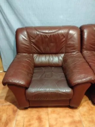 Sillones de piel marrones