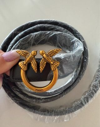 Cintura Pinko pelle nera con fibbia oro