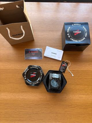 Reloj Casio G-Shock Negro y Plateado