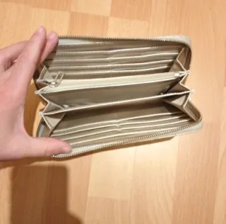 Portafoglio Guess donna beige