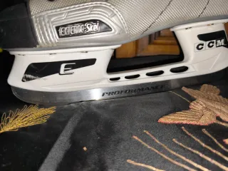 Patines de Hielo CCM Talla 42