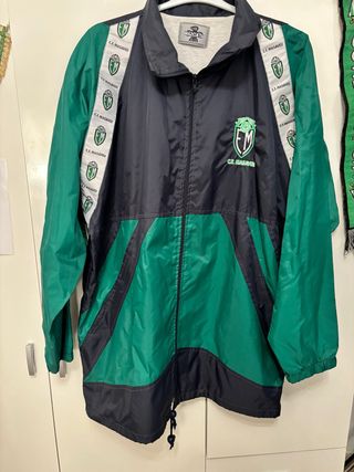 Chaqueta deportiva C.F. Masaveu Mazcatu Talla XL