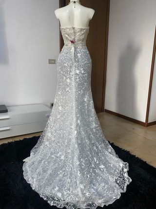 Abito lungo bianco da cerimonia