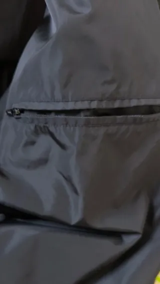 Chaqueta Nike acolchada logo bordado Talla L