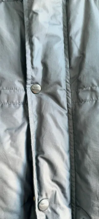 Chaqueta Nike acolchada logo bordado Talla L