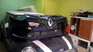 Paragolpes delantero Renault Clio 4