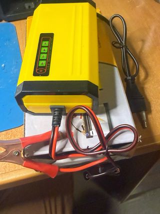 Cargador Batería Inteligente 12V 2A-3A smart batte