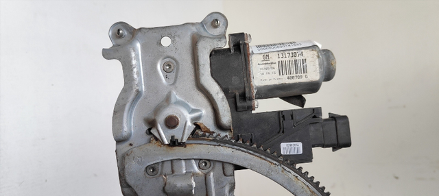 ELEVALUNAS DELANTERO DERECHO OPEL CORSA C 1.2 16V