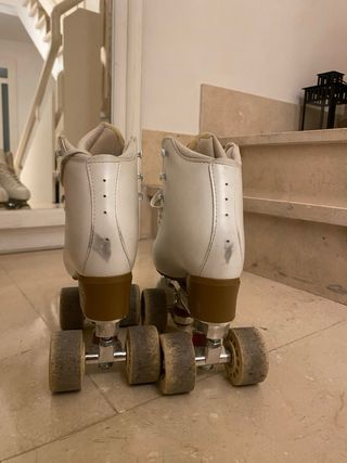 Patines de competición blancos