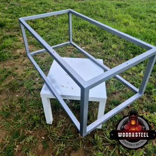 Mesa salon metal y madera