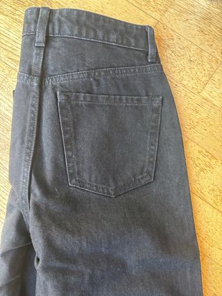 Pantalón vaquero negro Bershka T.36