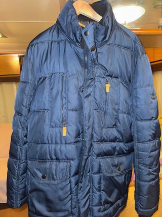 Abrigo de plumas azul