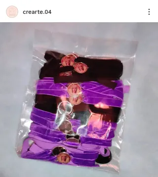 Pulsera terciopelo morado con dije