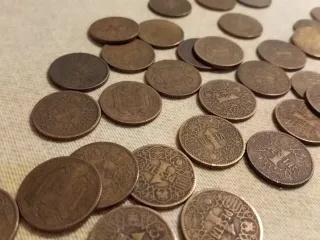 33 Monedas 1 Peseta 1944