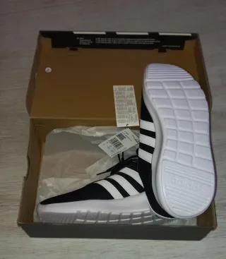 Zapatillas Adidas LiteRacer3.0Negras 41 un tercio