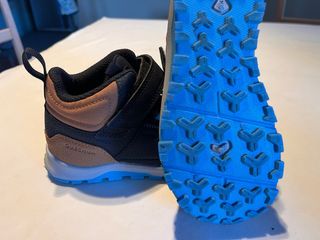 Botas de montaña niño Decathlon talla 28