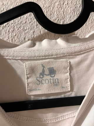 Camiseta Scotta blanca con estampado