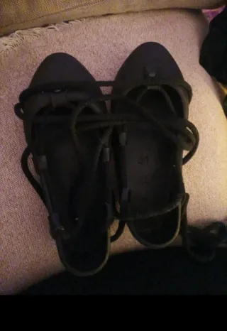 Albarcas negras de casero 30 y 31