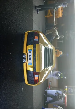 Burago Lamborghini Murciélago 1/18 Amarillo