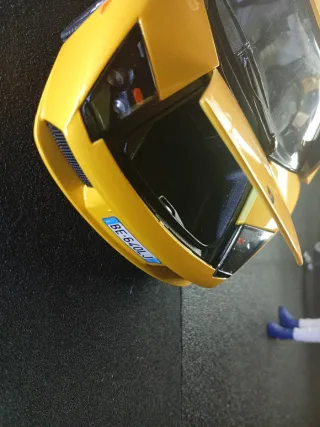 Burago Lamborghini Murciélago 1/18 Amarillo