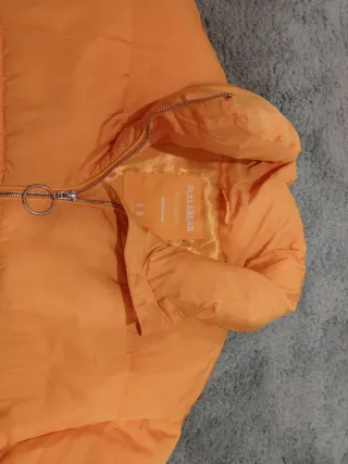 Plumas Pull&Bear amarillo talla S