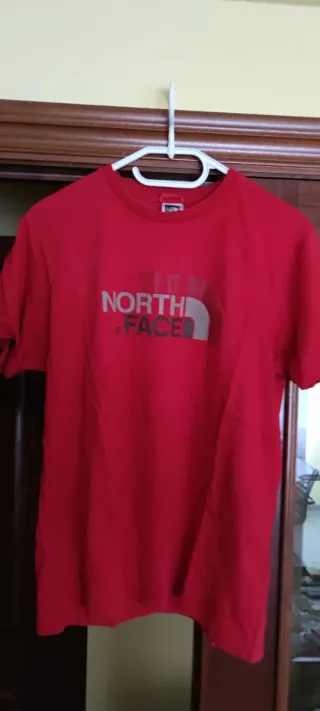 Camiseta The North Face Roja Talla S