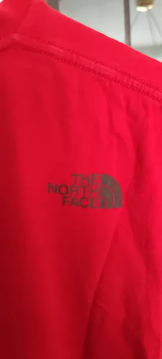 Camiseta The North Face Roja Talla S