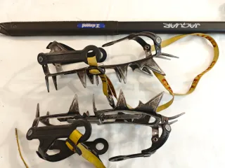 Piolet 54cm e ramponi Grivel con cinghie