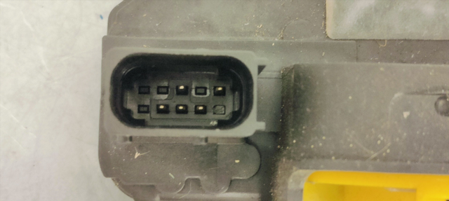 Serratura porta posteriore sinistra Opel Insignia