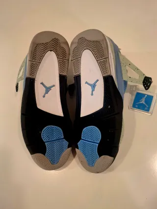 Air Jordan 4 Retro University Blue Talla 44.5 DS