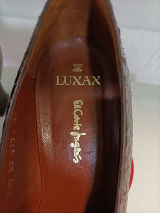 Zapatos de tacón piel serpiente marrones