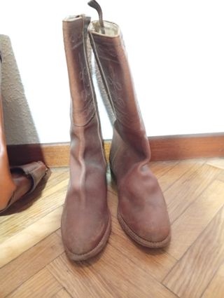Botas de caza T43 + Bolsa cuero