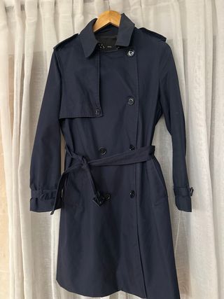 Gabardina azul Mango