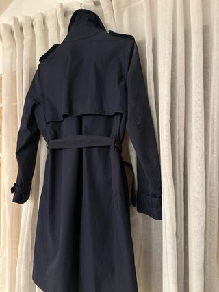 Gabardina azul Mango