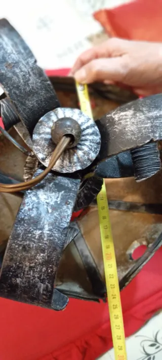 Lampada da tavolo ferro battuto design artigianale