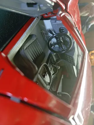 Lamborghini Miura 1/18 Polistil Rojo