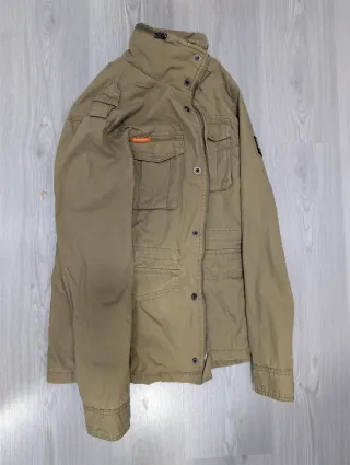 Chaqueta militar Superdry beige