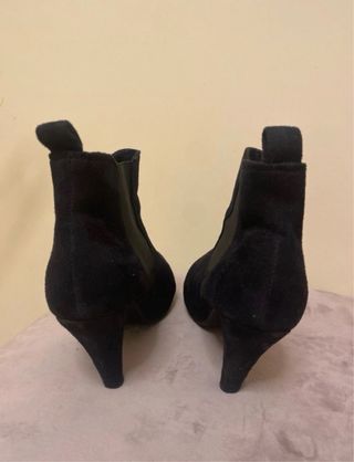 Botines de ante negros