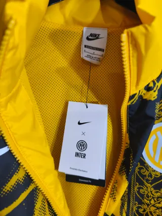 Chubasquero Nike x Inter de Milán  Oversize