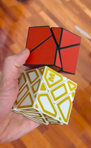 Parejita RUBIK GHOST