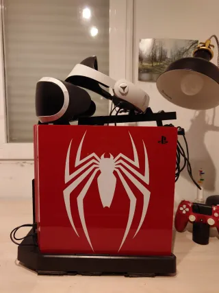 PS4 Pro Spiderman Edition + VR