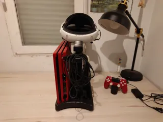 PS4 Pro Spiderman Edition + VR