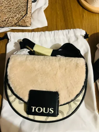 Bolso Tous Beige y Negro Peludo