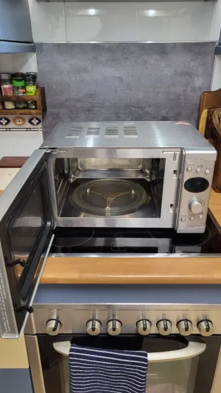 Microondas Ansonic Plata