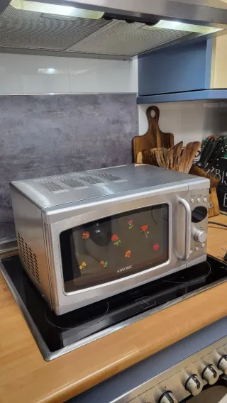 Microondas Ansonic Plata