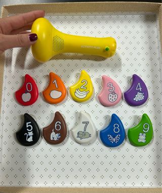 Juego Activity Play con números y figuras