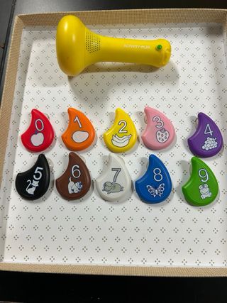 Juego Activity Play con números y figuras