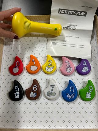 Juego Activity Play con números y figuras